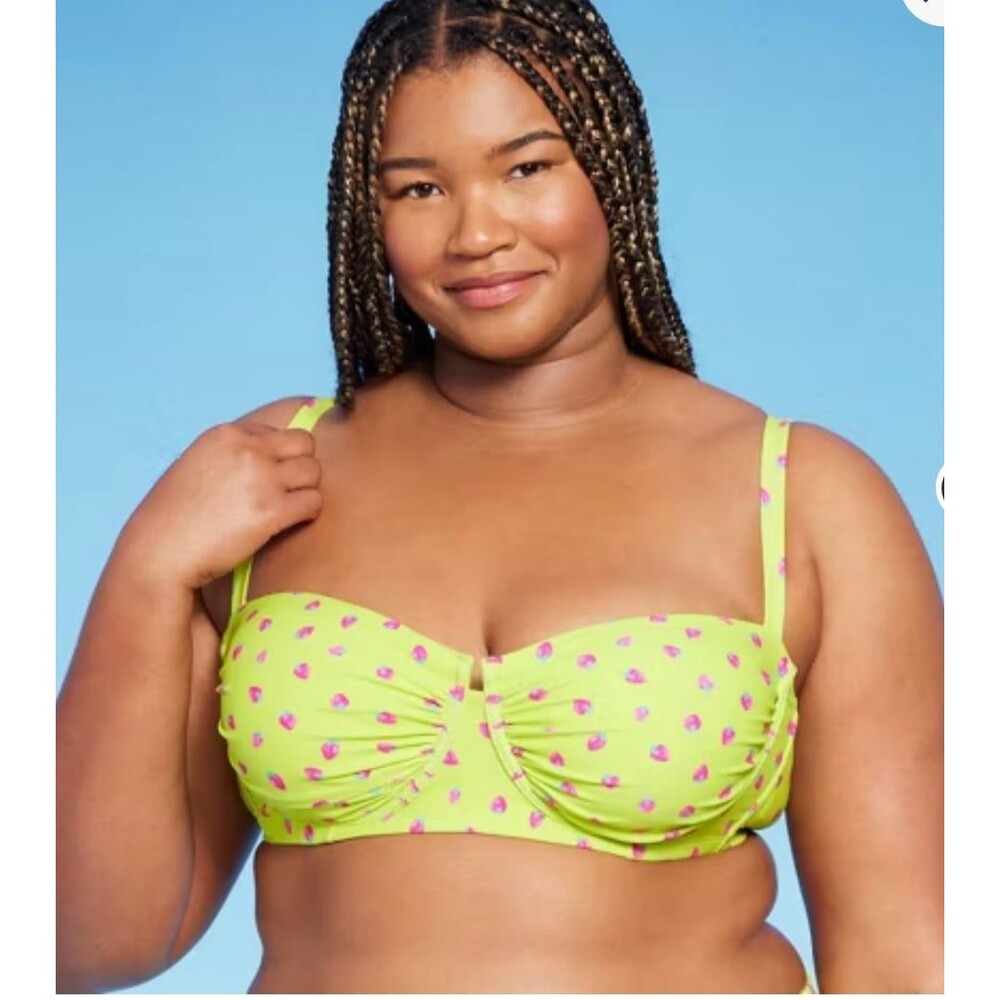 NWT Wild Fable Green Strawberry Underwire Bikini Top